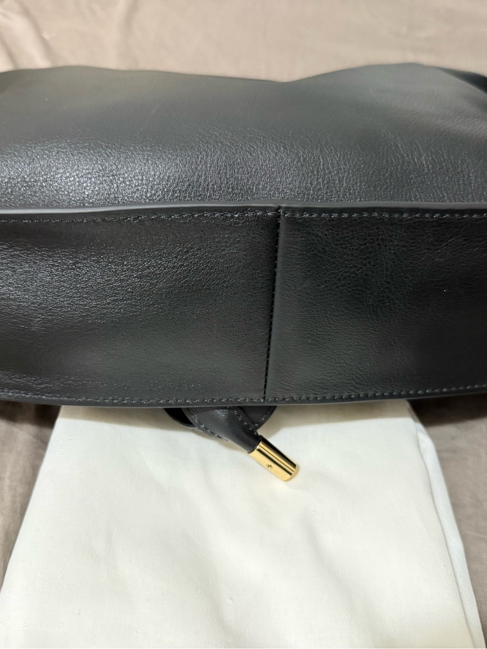 Chloé Marcie Small Leather Shoulder Bag - Picture 7 of 12